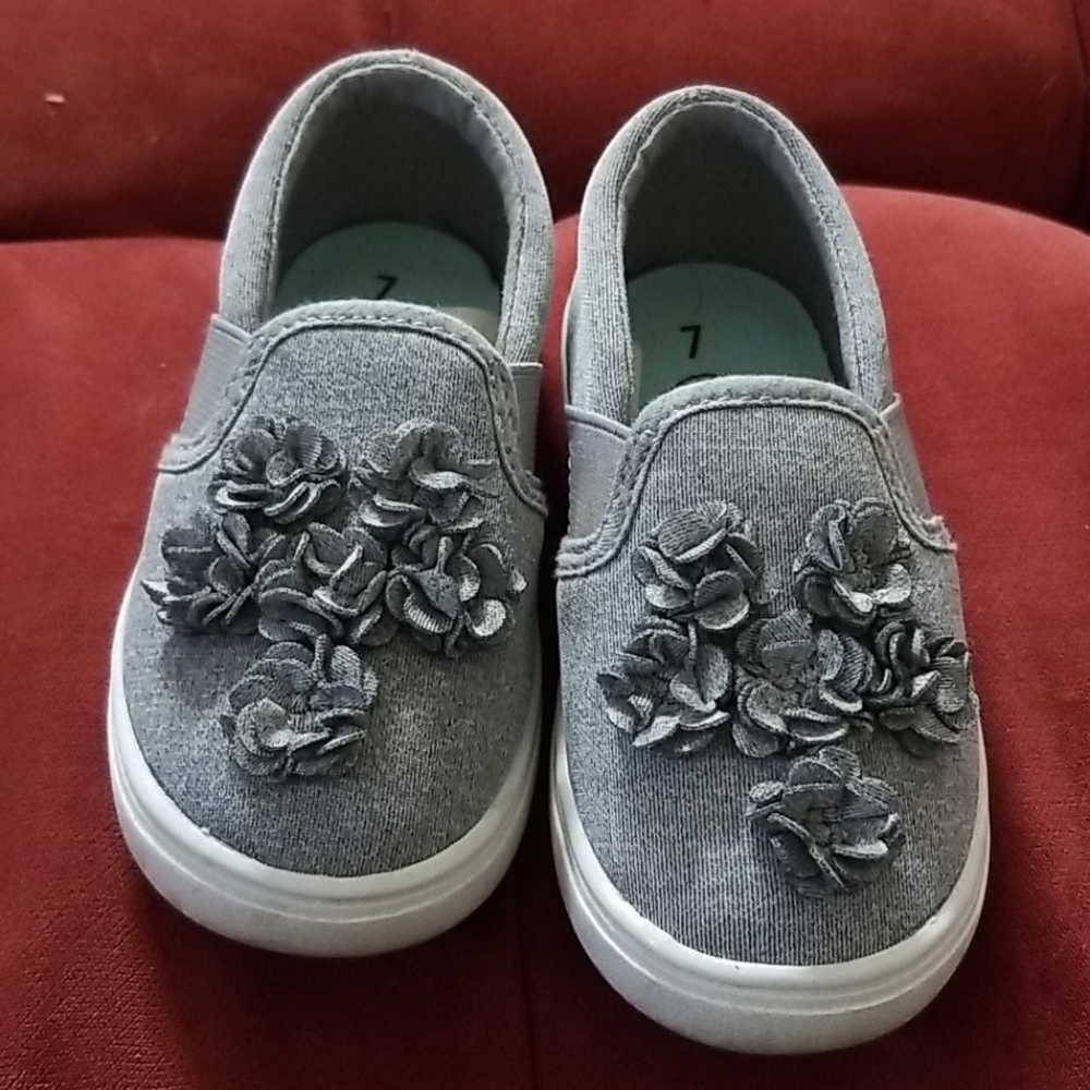 Kids grey slip ons